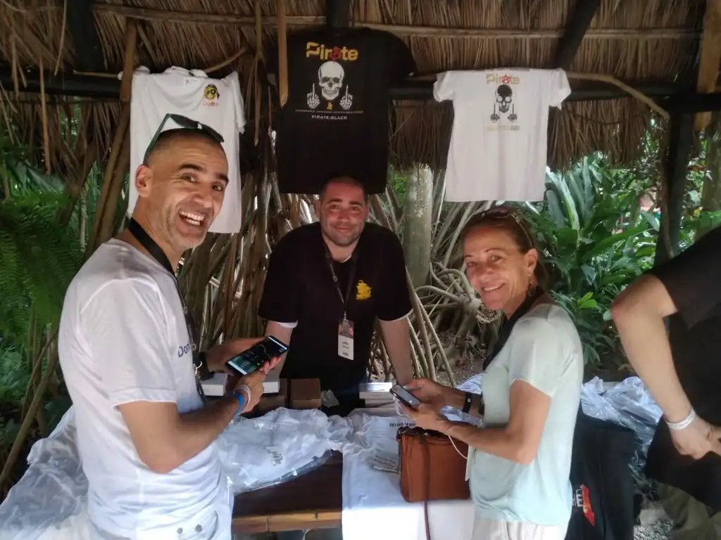 pirate chain booth anarchapulco